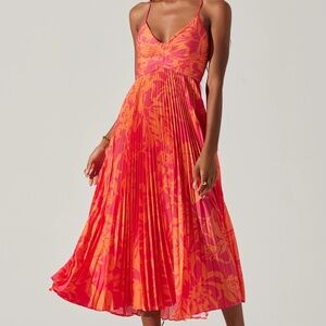 ASTR The Label Blythe Floral Plisse Midi Dress